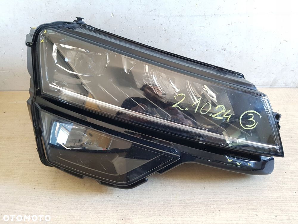skoda karoq prawy reflektor lampa led 57a941016b - 2