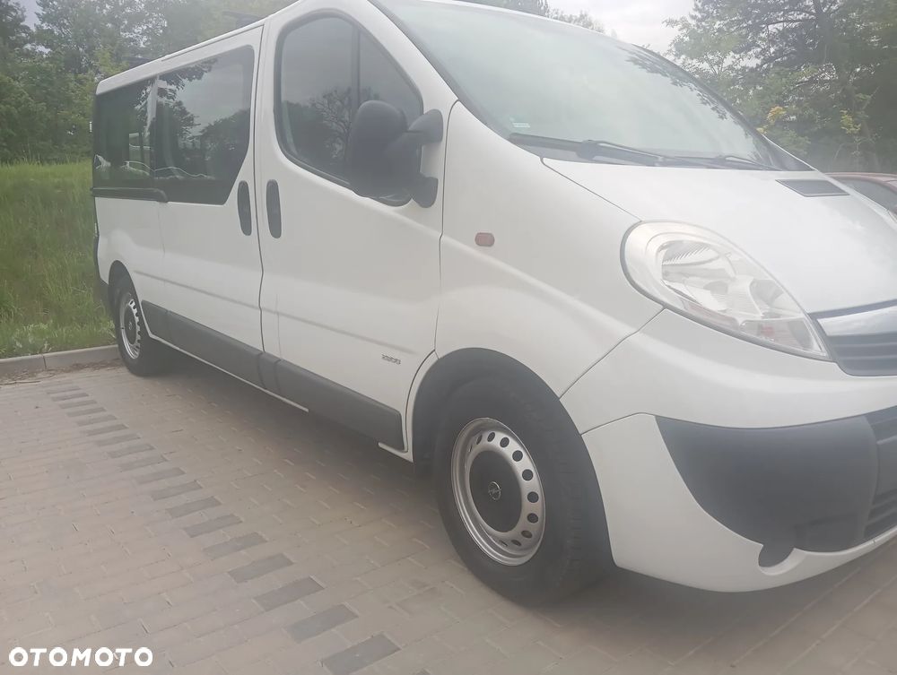 Opel Vivaro L2H1 2.9t - 7