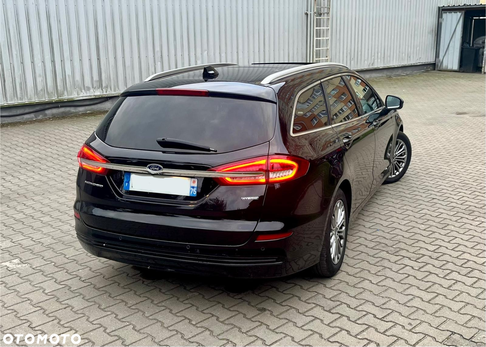 Ford Mondeo 2.0 Hybrid Titanium - 9