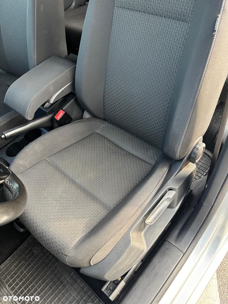 Volkswagen Caddy Maxi 2.0 TDI Trendline DSG - 21