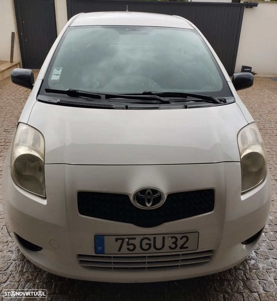 Toyota Yaris 1.4 D-4D AC - 4