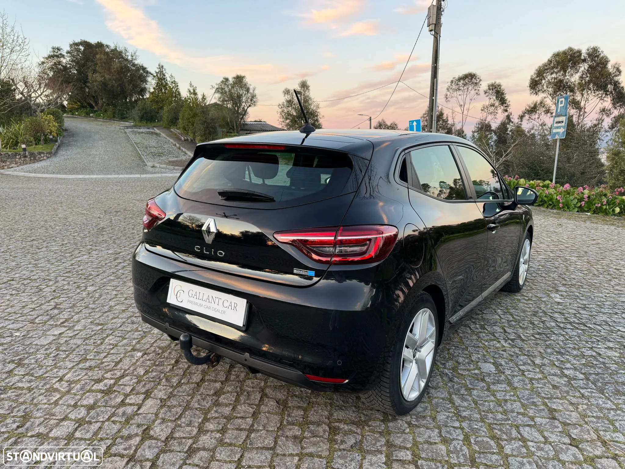 Renault Clio 1.6 E-Tech Intens - 11