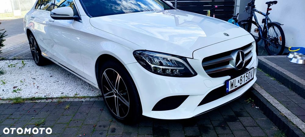 Mercedes-Benz Klasa C 300 4MATIC 9G-TRONIC