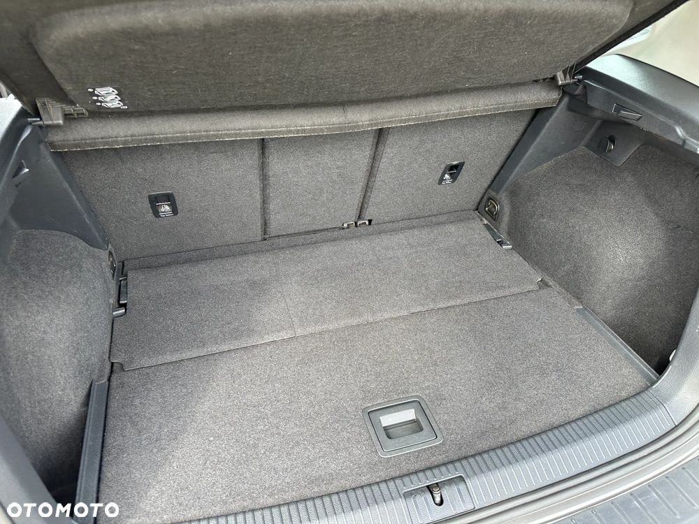 Volkswagen Golf Sportsvan - 27