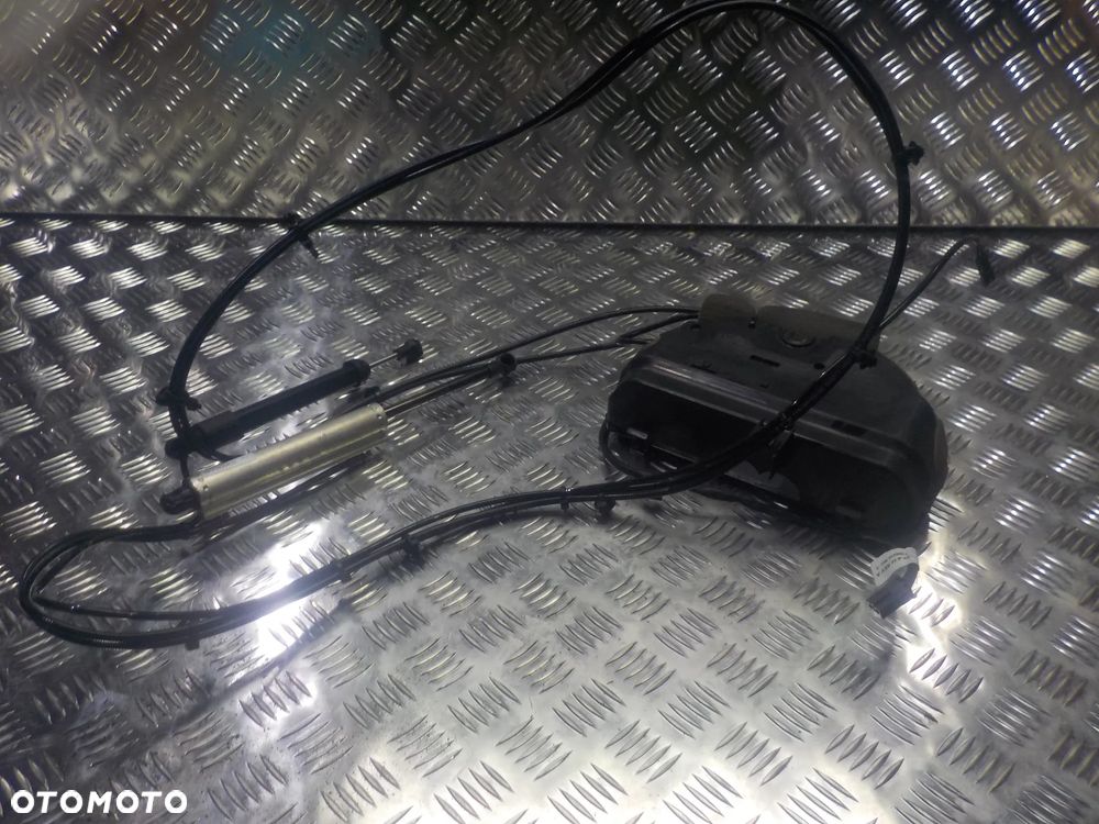 MERCEDES GL X164 SIŁOWNIK TYLNEJ KLAPY A1648004148 - 2