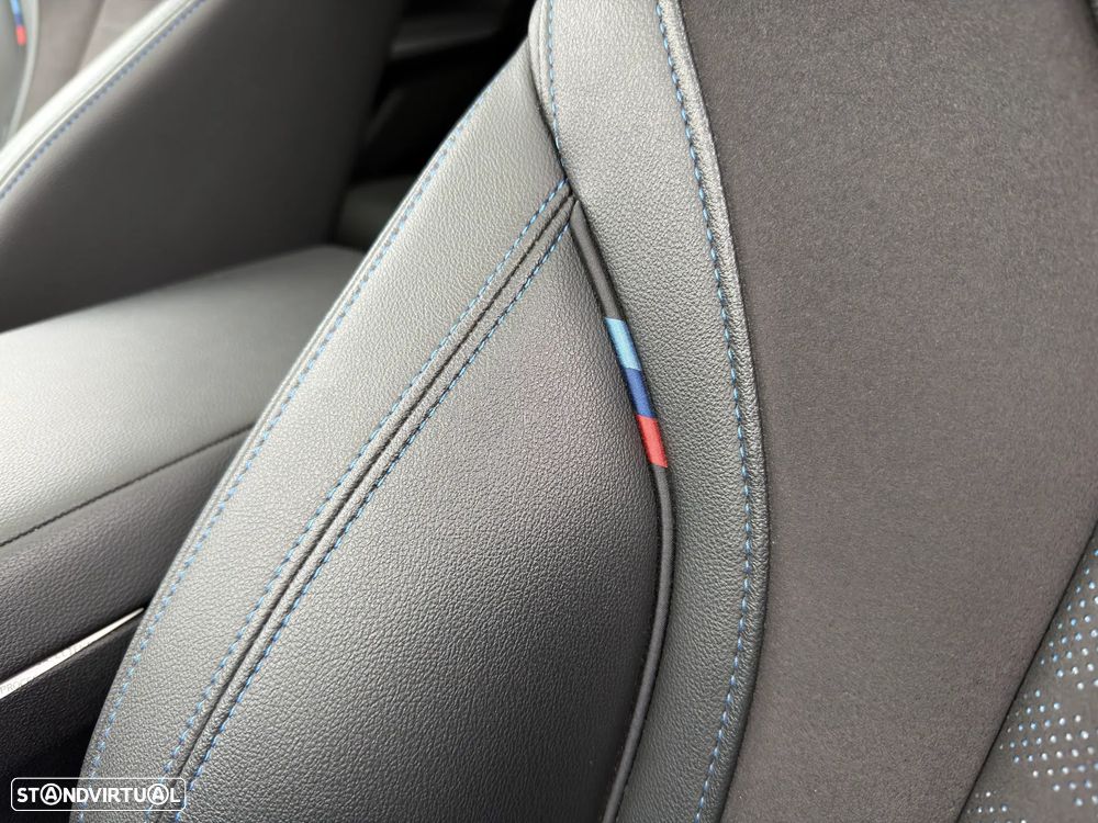 BMW 330 e Pack 50 anos M Auto - 21