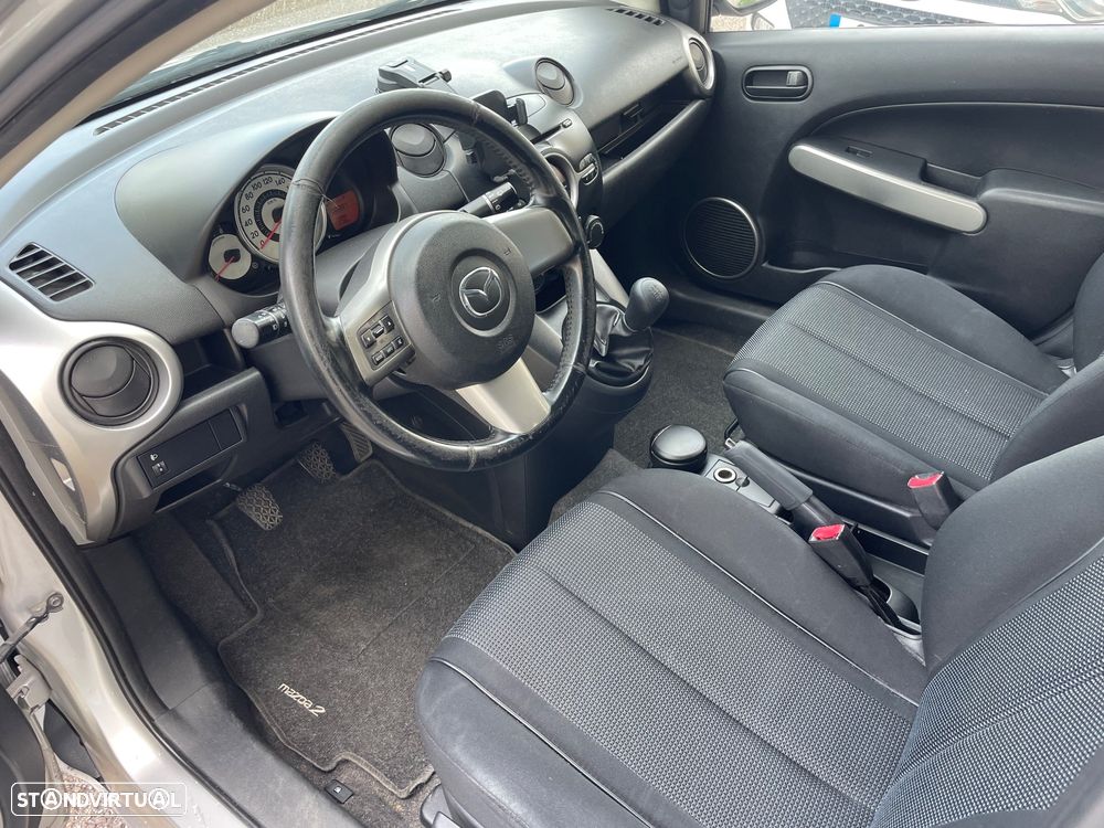 Mazda 2 1.3 MZR Exclusive - 7