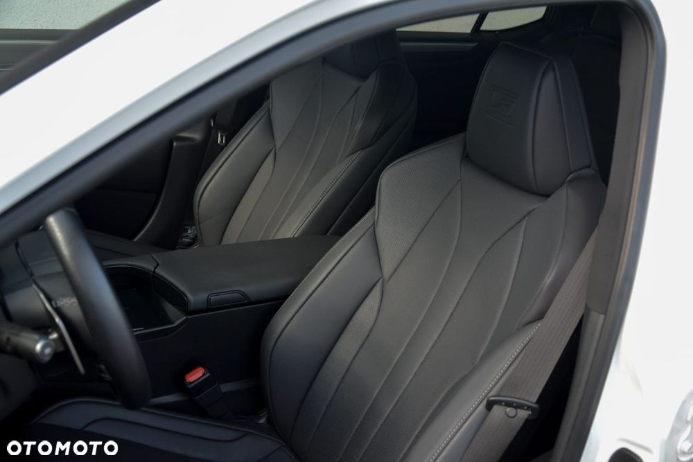 Lexus ES 300h F Sport Edition - 3