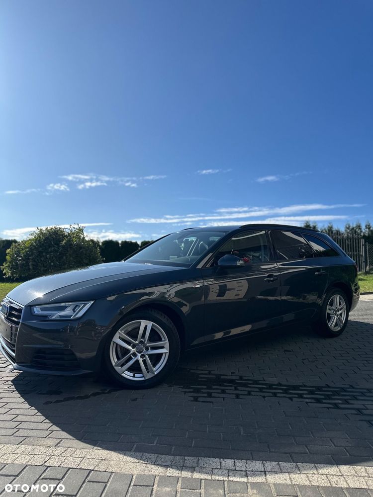 Audi A4 Avant 2.0 TDI DPF S line Sportpaket - 2