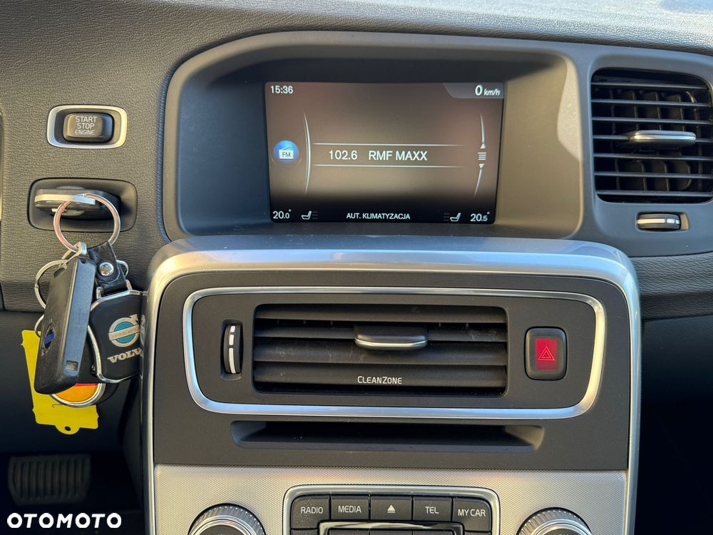 Volvo V60 Cross Country D3 Geartronic Kinetic - 20