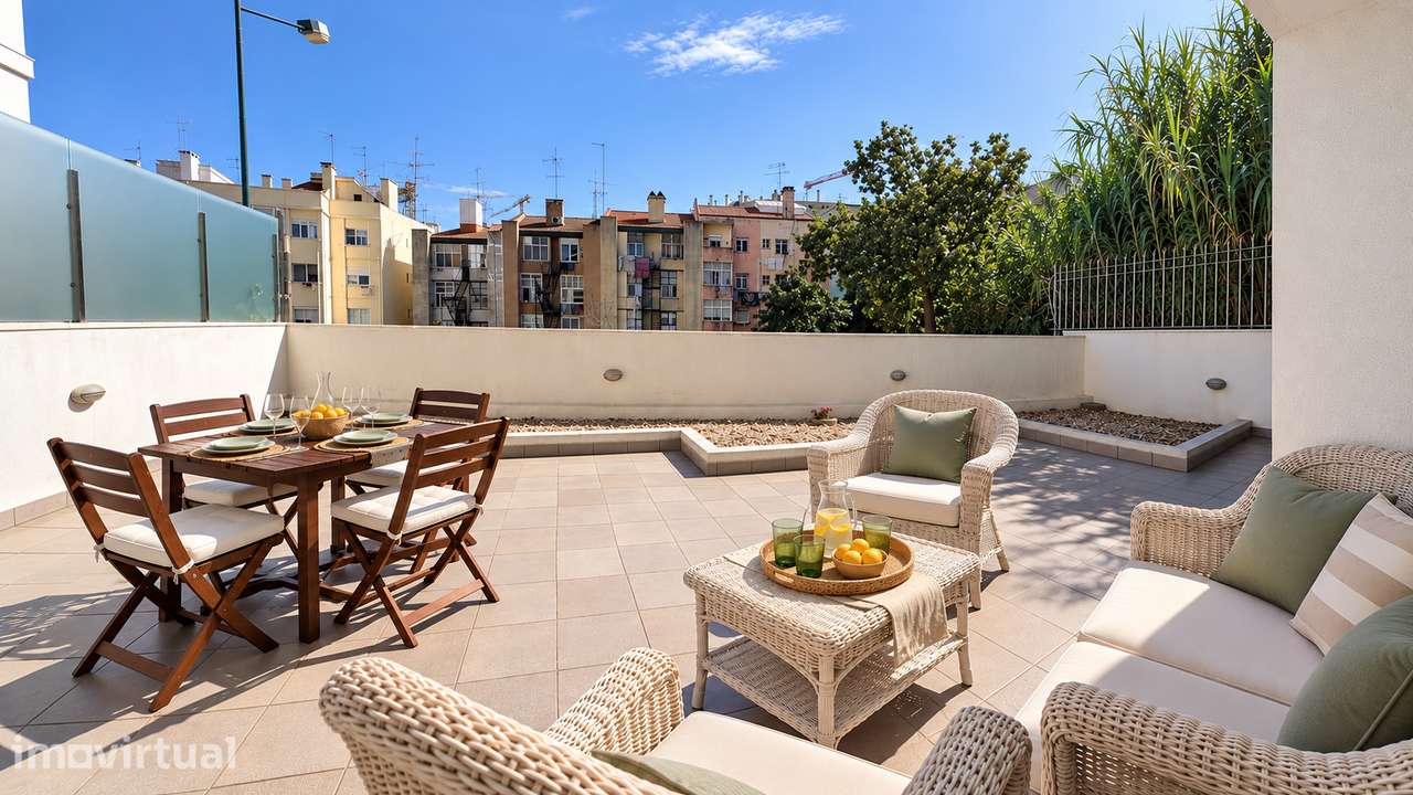 Magnificent Apartment with Private Terrace, Garage & Air Conditioning