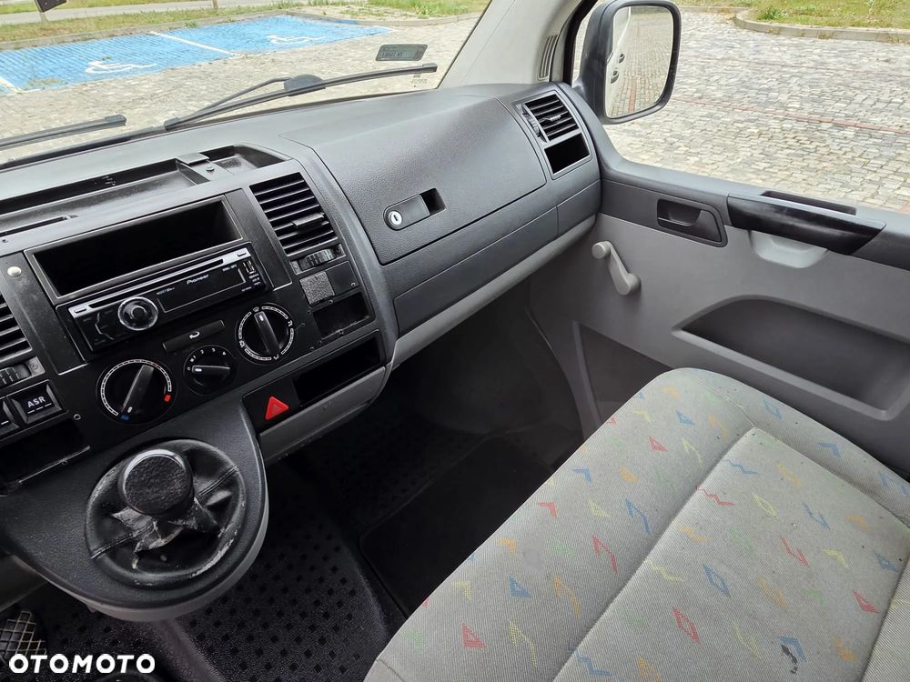 Volkswagen Transporter - 12