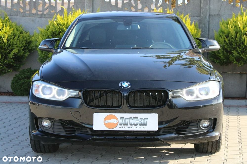 BMW Seria 3 320d Sport-Aut Blue Performance Sport Line - 26