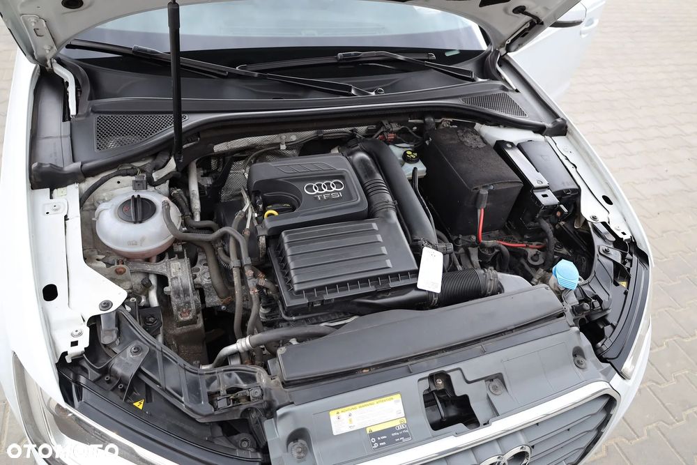 Audi A3 Sportback 1.4 TFSI Ambiente - 16