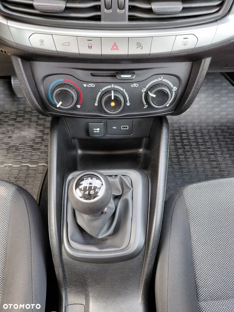 Fiat Tipo - 18