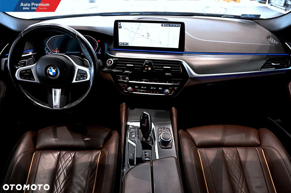 BMW Seria 5 530i xDrive - 10