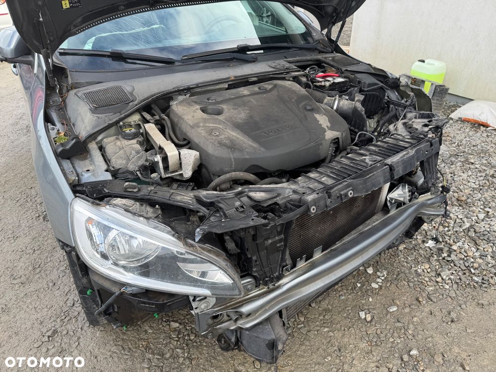 Volvo V60 D2 Momentum - 8