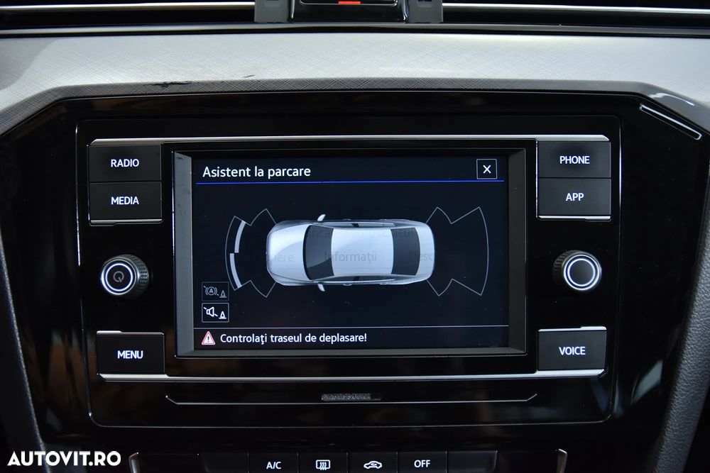 Volkswagen Passat - 20