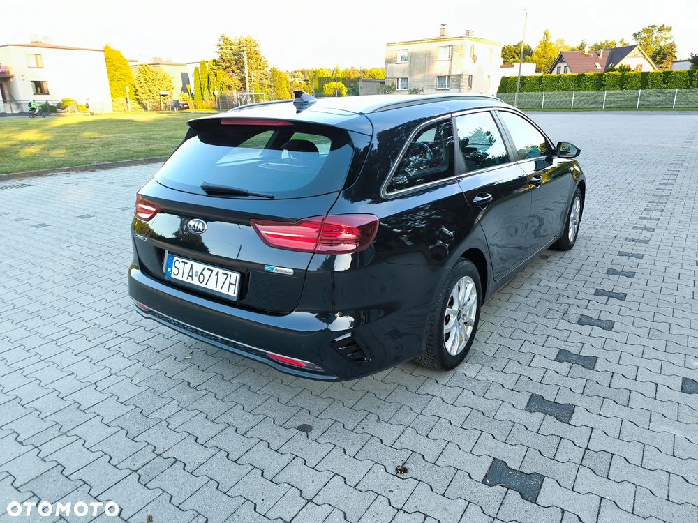 Kia Ceed 1.6 CRDi Eco-Dynamics+(48V Mild-Hybr.) DCT7 Platinum Edition - 5