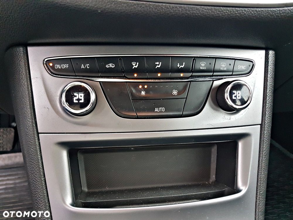 Opel Astra 1.6 CDTI Enjoy S&S - 22