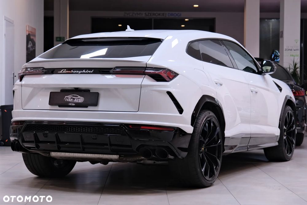 Lamborghini Urus - 9