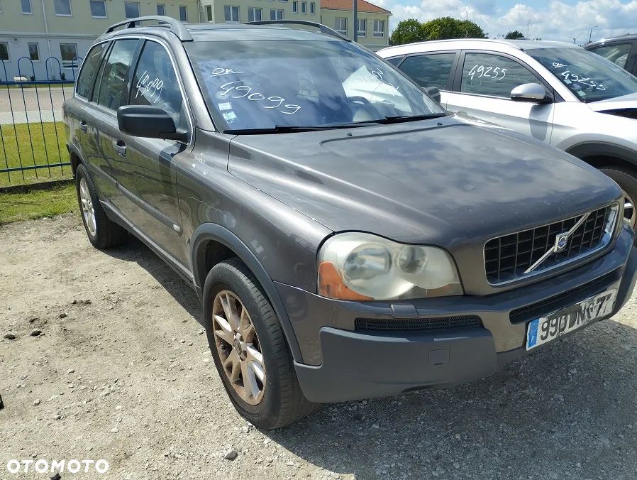 Volvo XC 90 - 1
