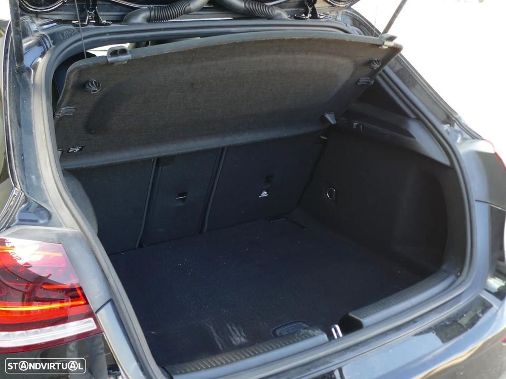 Mercedes-Benz A 180 d AMG Line - 13