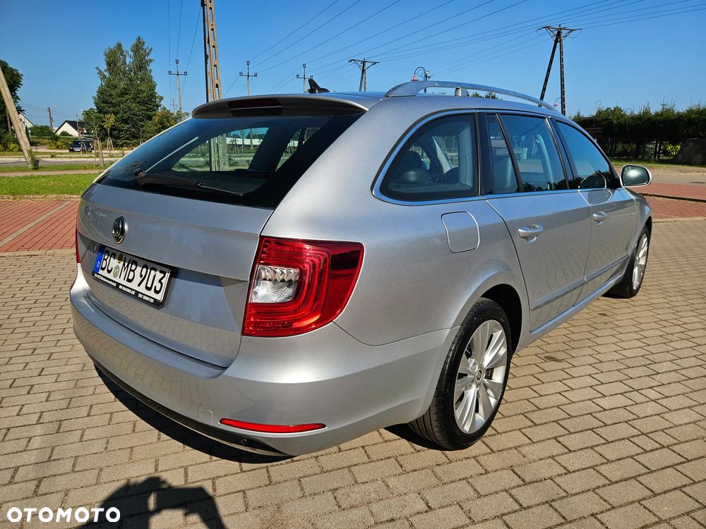 Skoda Superb 2.0 TDI Green tec 4x4 DSG Elegance - 6