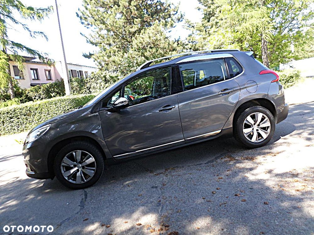 Peugeot 2008 BlueHDi 100 STOP & START Style - 35