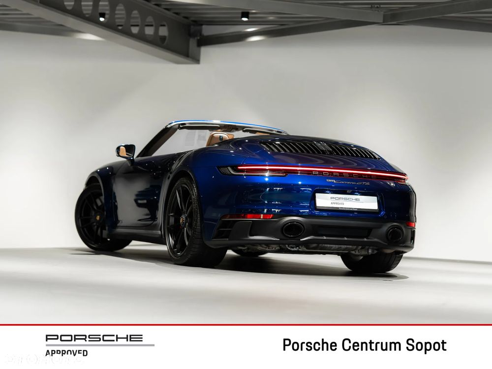 Porsche 911 Carrera GTS Cabrio - 14
