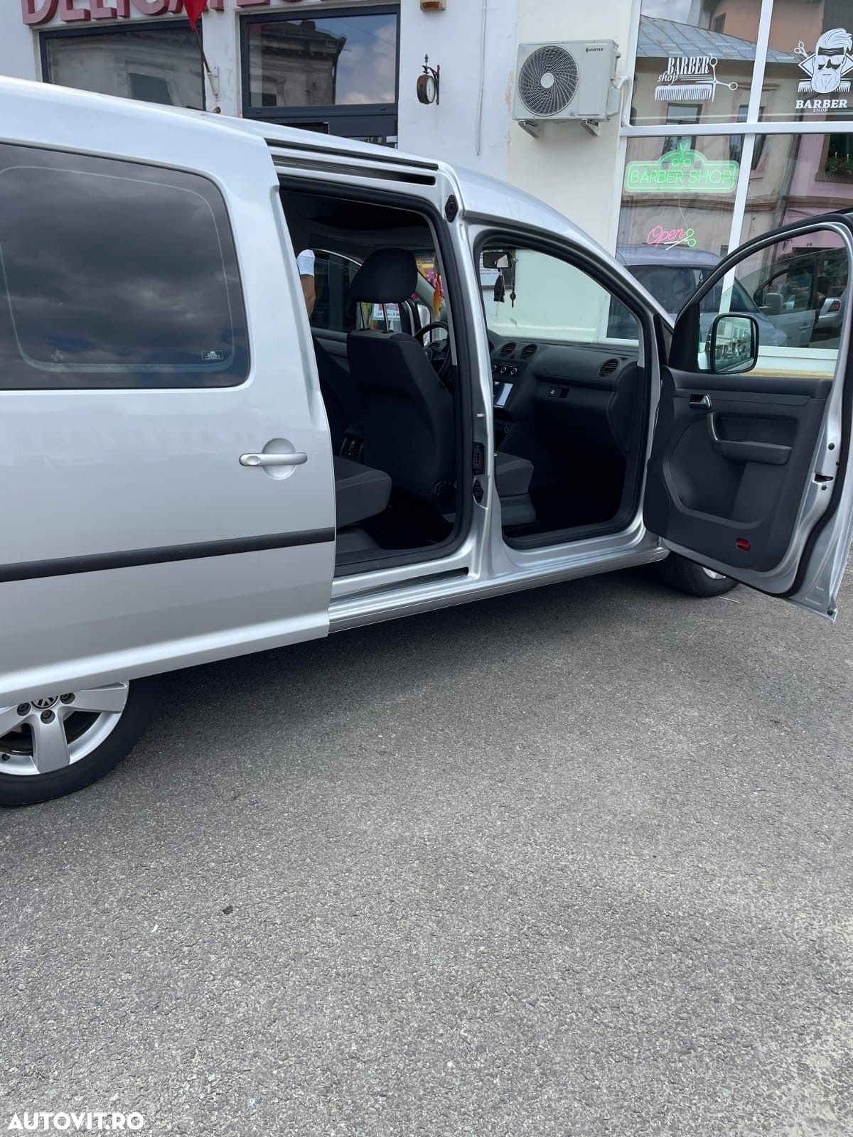Volkswagen Caddy Maxi 2.0 TDI Comfortline - 6