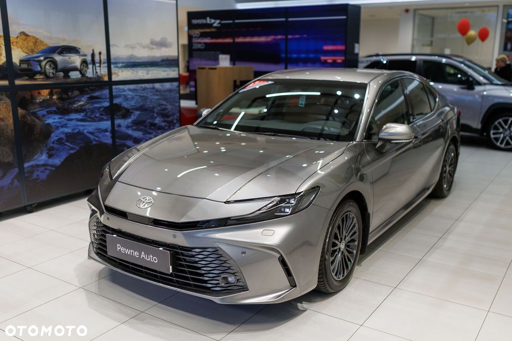 Toyota Camry - 11