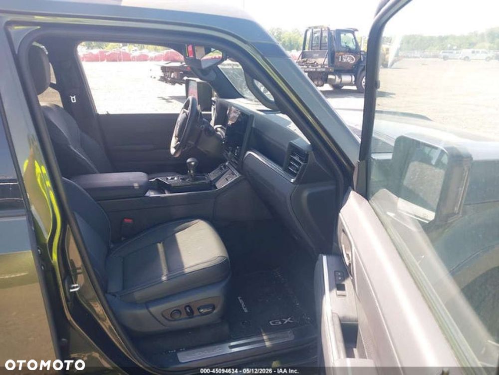Lexus GX - 10