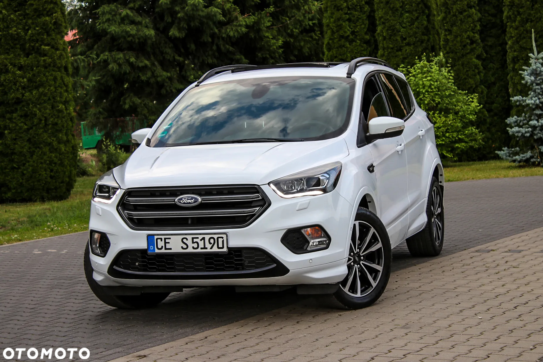 Ford Kuga 1.5 EcoBoost 2x4 ST-Line - 9