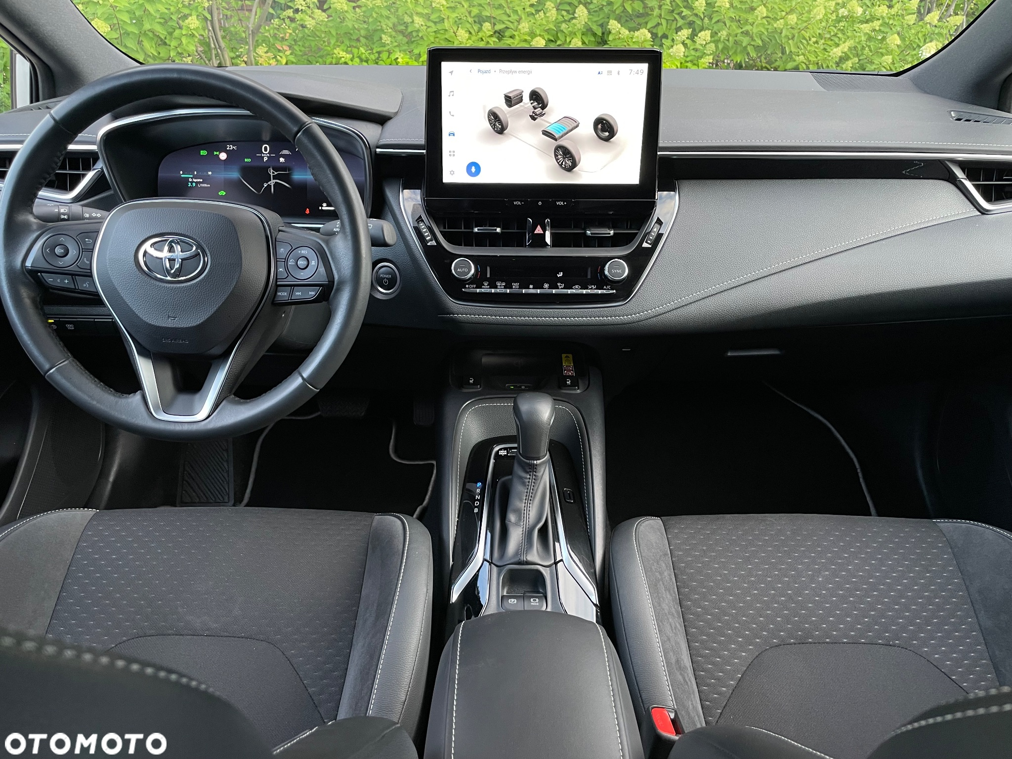 Toyota Corolla - 23