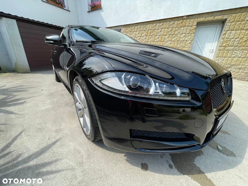 Jaguar XF - 16