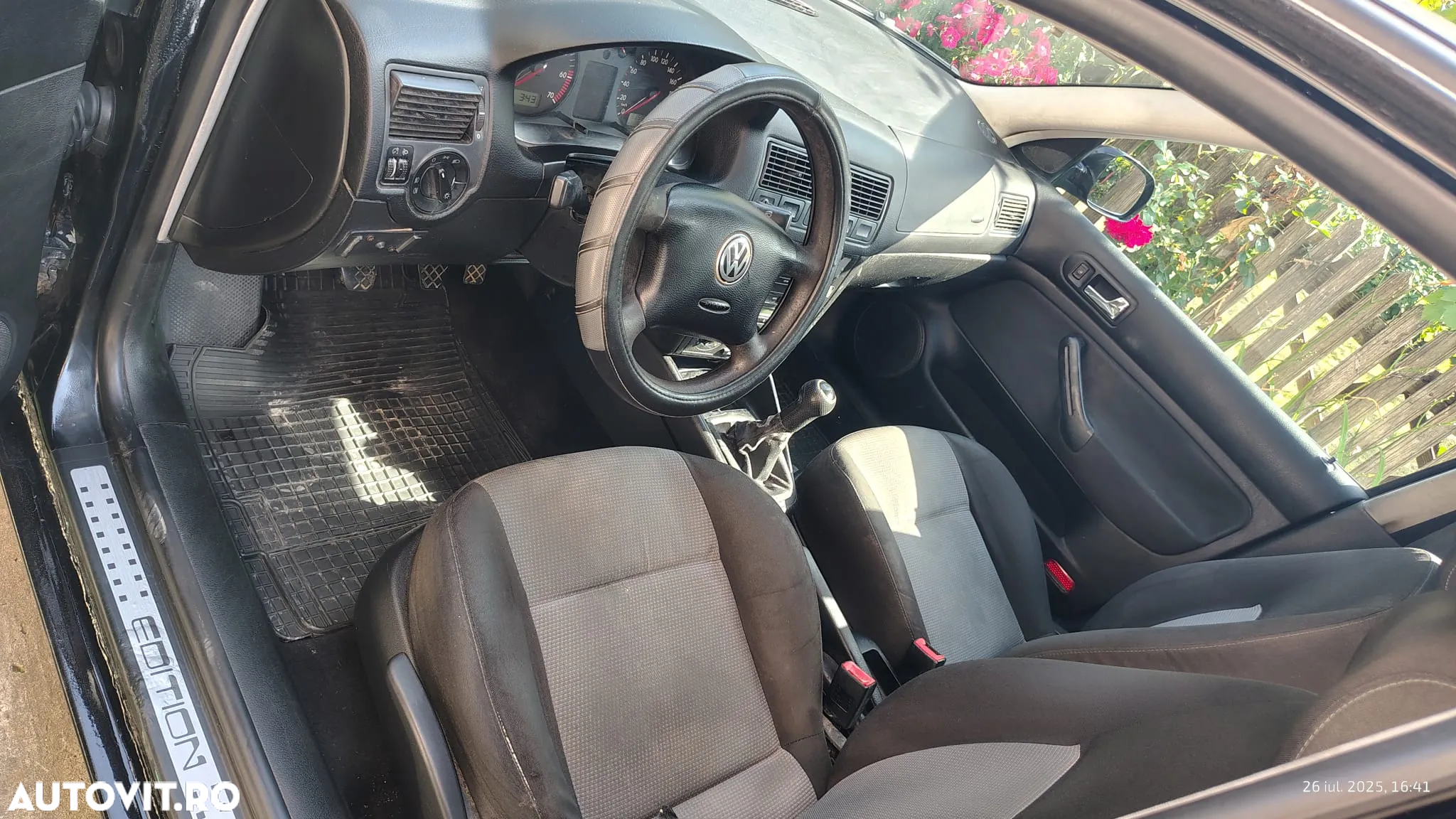 Volkswagen Golf - 5