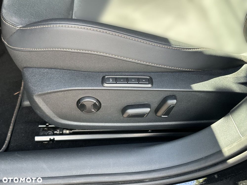 Cupra Formentor 1.5 eTSI mHEV DSG - 37