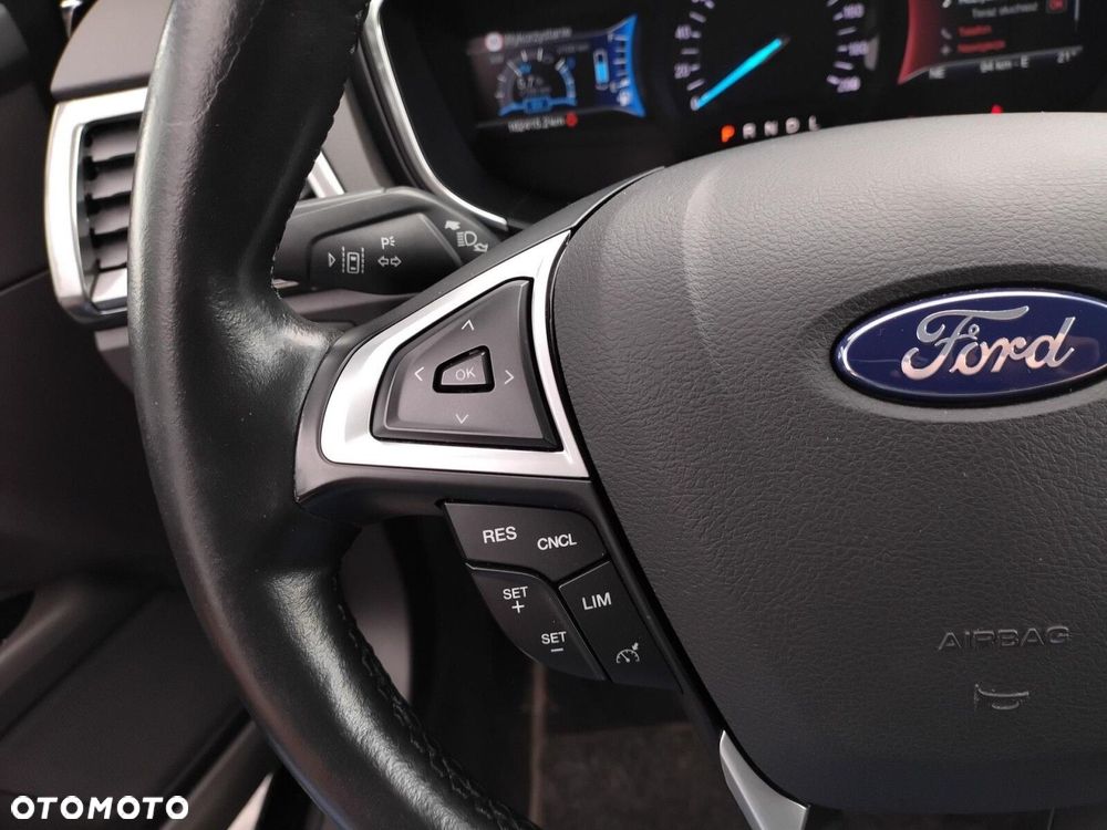 Ford Mondeo 2.0 Hybrid Titanium - 14