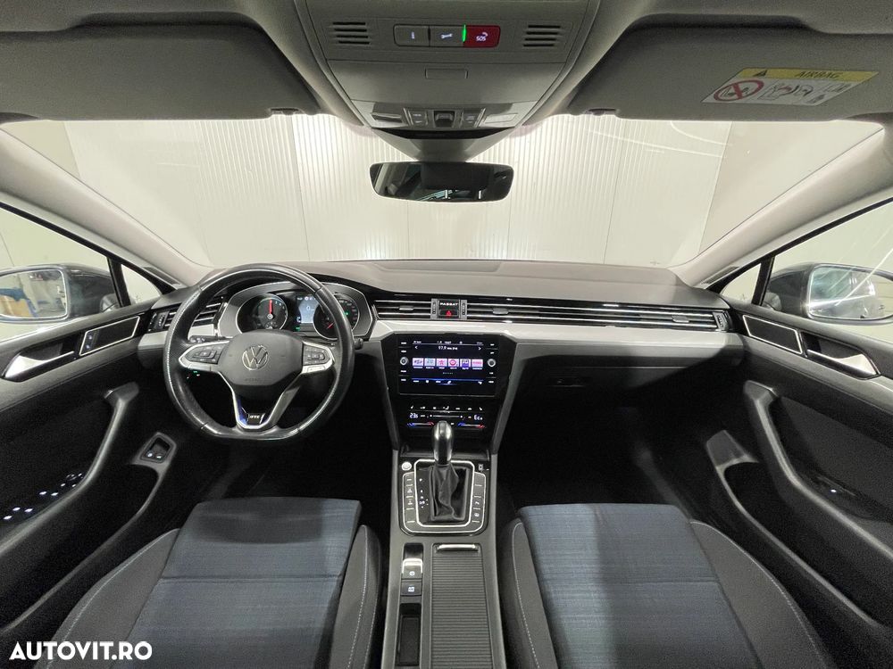 Volkswagen Passat - 8
