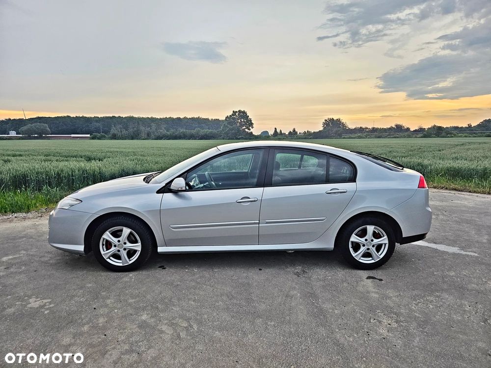 Renault Laguna 1.6 16V 110 Emotion - 4