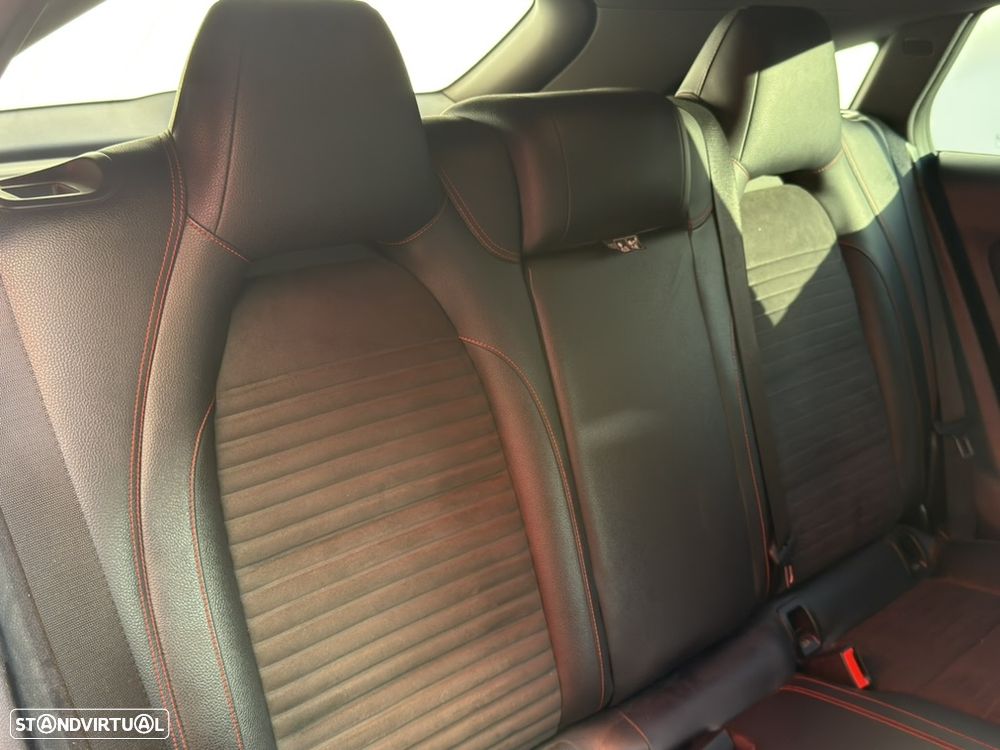 Mercedes-Benz CLA 220 d Shooting Brake AMG Line Aut. - 17