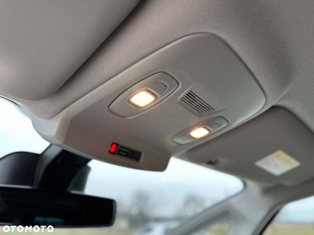 Renault Scenic BLUE dCi 120 Deluxe-Paket LIMITED - 29