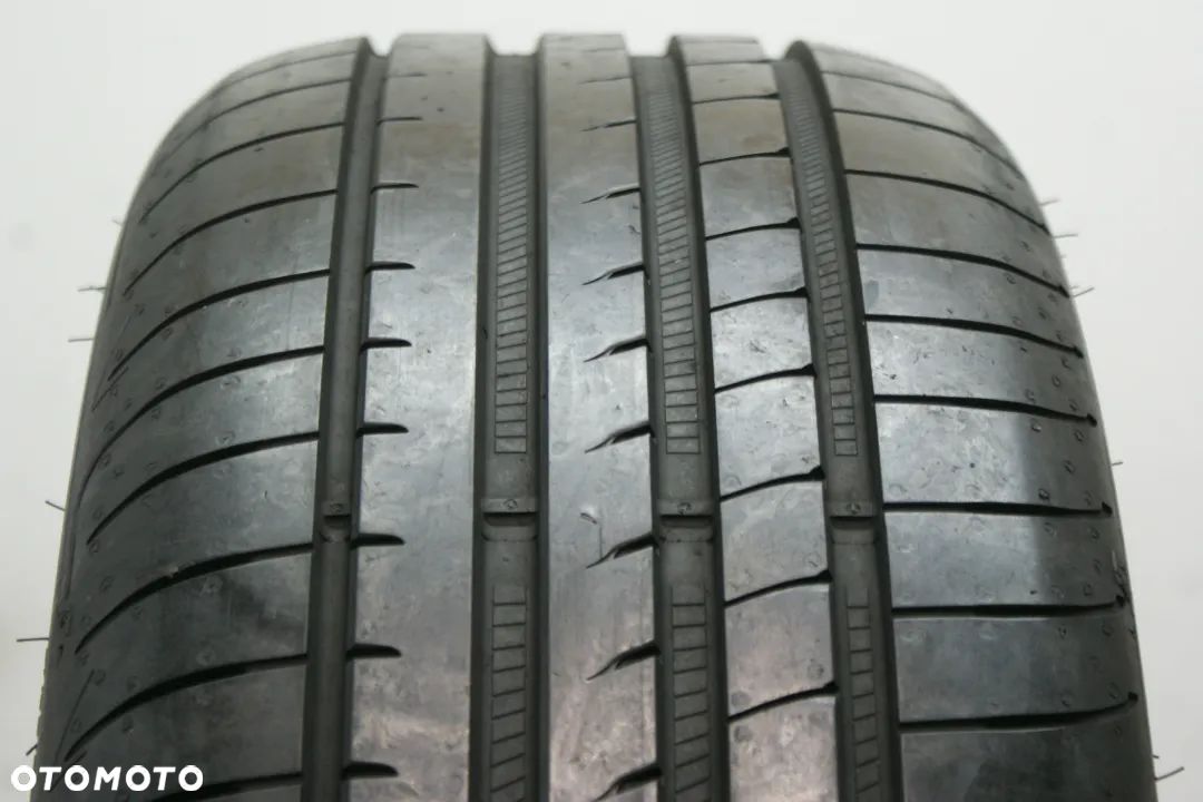 225/40R20 Goodyear Eagle F1 Asymmetric 3  6,5mm . - 1