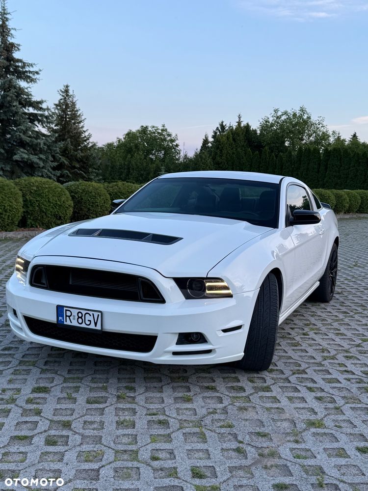 Ford Mustang 3.7 V6 Premium - 2