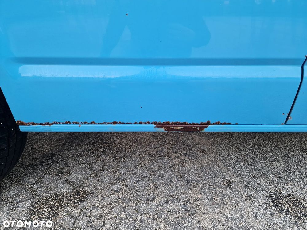 Volkswagen T5 LIFT - 23