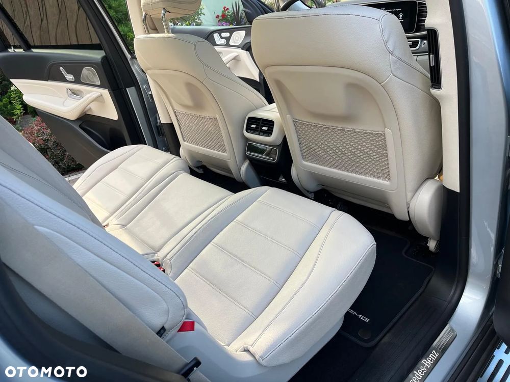 Mercedes-Benz GLS - 22