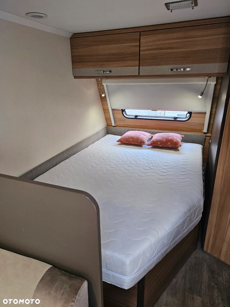 Caravelair WŁĄCZ FILMIK. DMC 1100. ŁÓŻKO MAŁŻEŃSKIE, SYPIALNIO JADALNIA. ŁAZIENKA. PIĘKNA. - 7