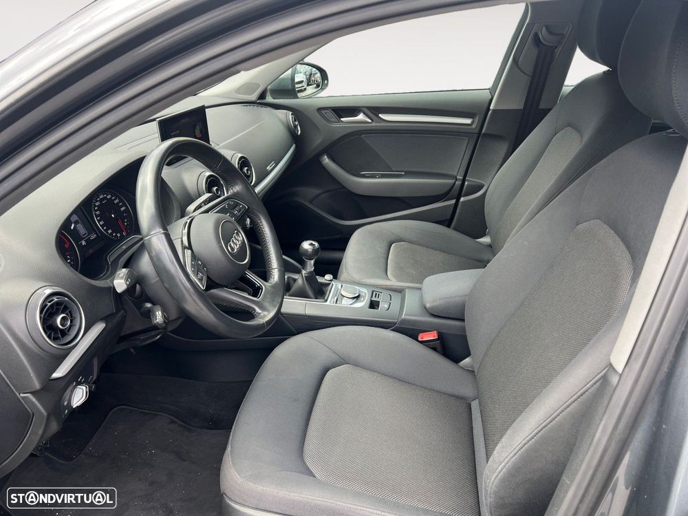 Audi A3 Sportback 1.6 TDI Design - 9
