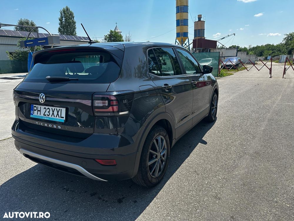 Volkswagen T-Cross - 10